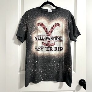 Women’s M Yellowstone T!